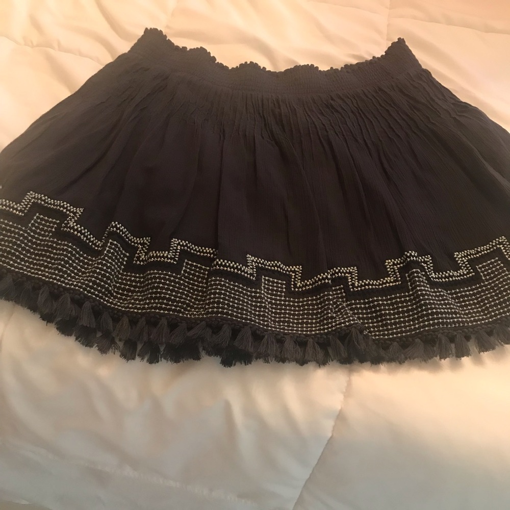 Ladies skirt with elastic waist